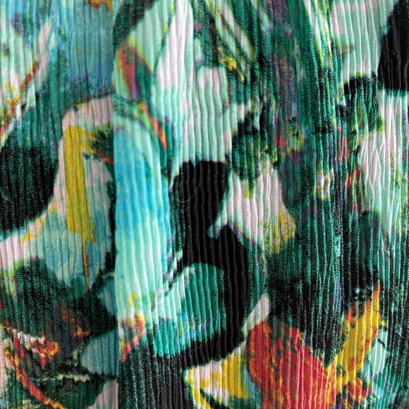 Blouse Georgeous colors show well in 1st pic - Picture 9 of 14